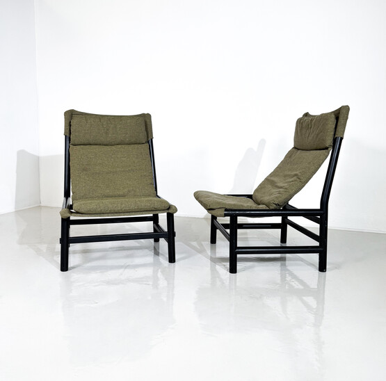 Mid-Century Modern Pair of Armchairs 