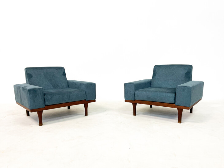 Mid-Century Modern Pair of Armchairs Model 