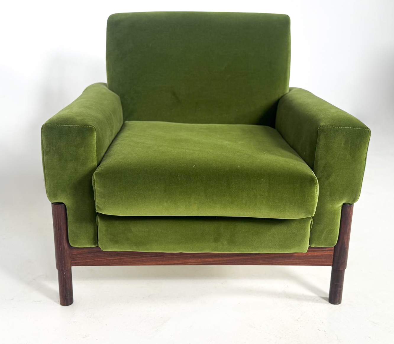 Mid-Century Modern Pair of Armchairs, Wood and Green Velvet, 1960s