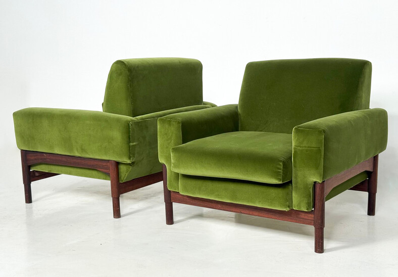 Mid-Century Modern Pair of Armchairs, Wood and Green Velvet, 1960s