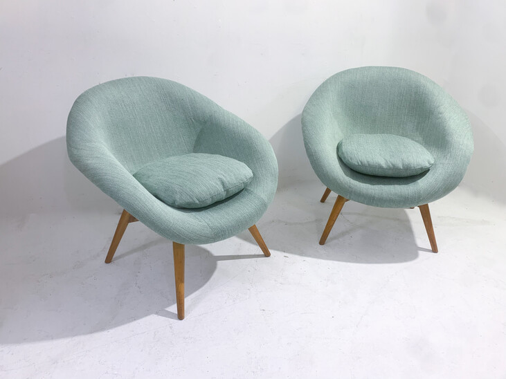 Mid-Century Modern Pair of Blue Armchairs