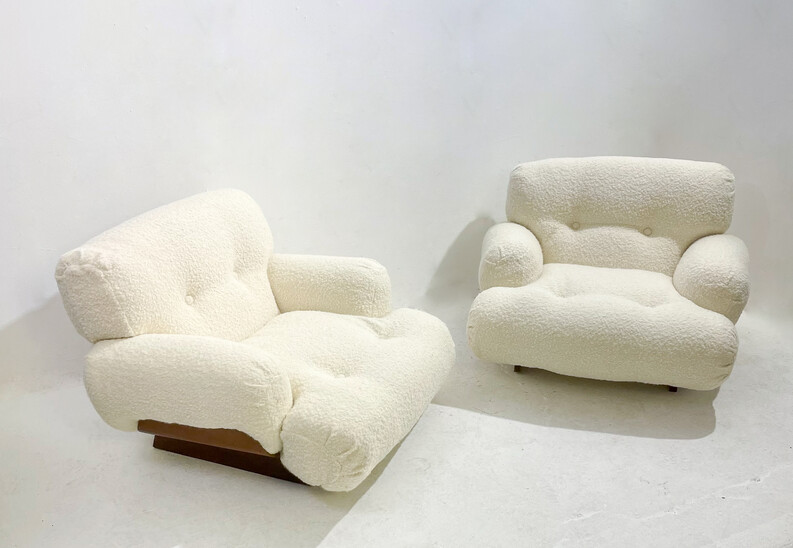 Mid-Century Modern Pair of Italian Armchairs, 1960s - New Upholstery