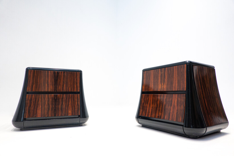 Mid-Century Modern Pair of nightstands by Luciano Frigerio for Frigerio di Desio, 1970s