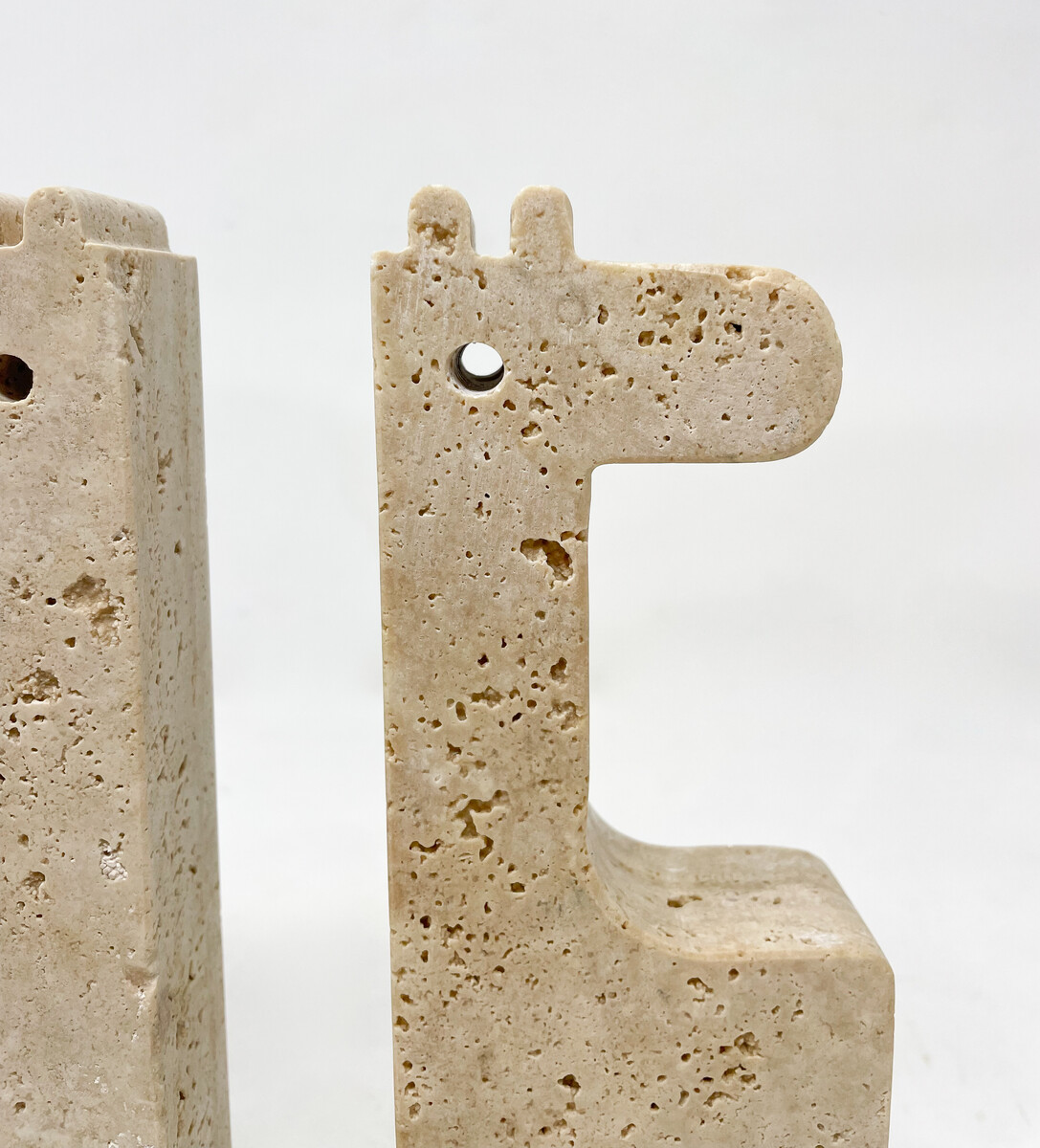 Mid-Century Modern Pair of Travertine Bookends by Fratelli Mannelli, Italy, 1970s