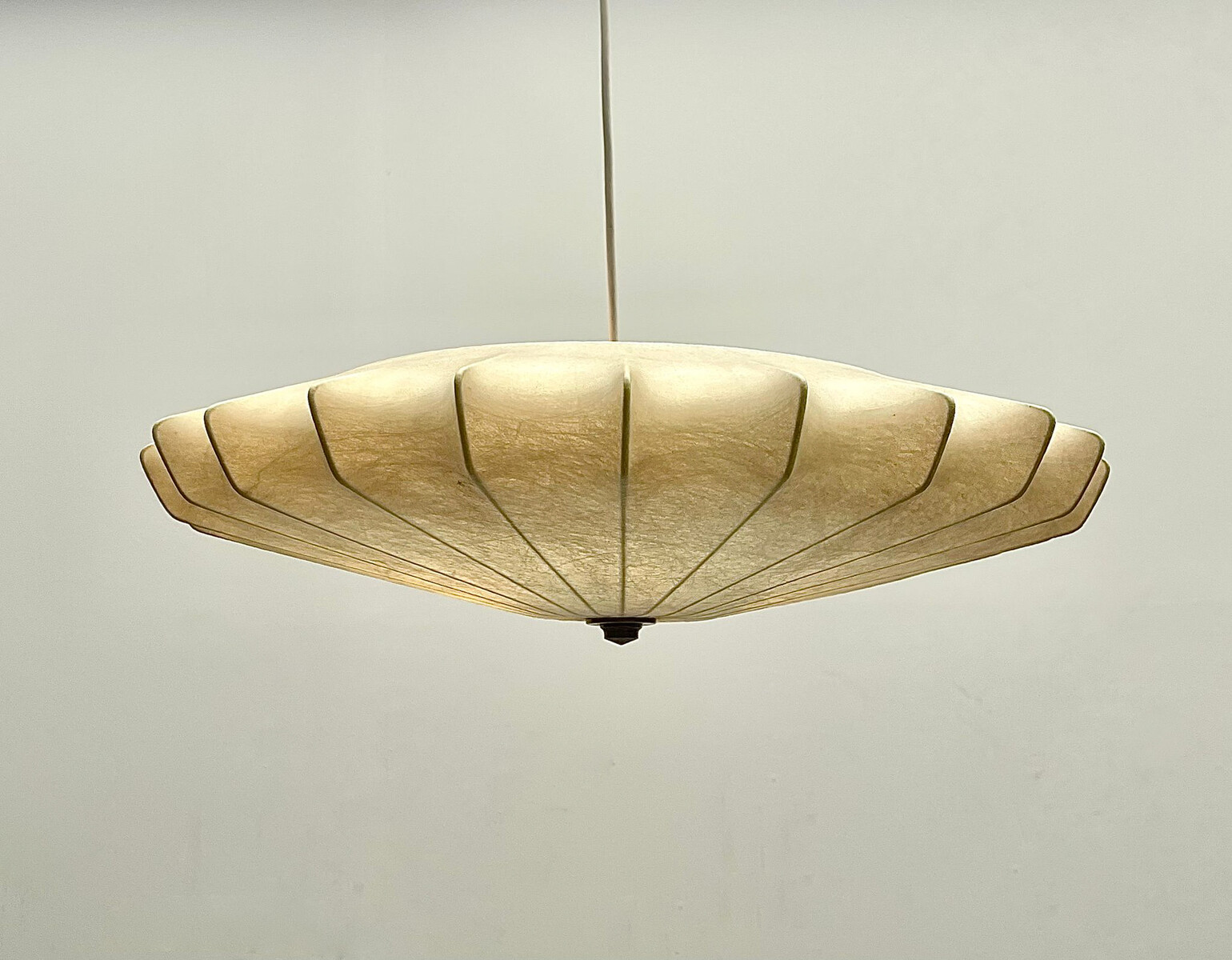 alleen formaat piano Mid-Century Modern Pendant Lamp by Achille Castiglioni, Paper, Italy, 1960s  - Galerie Watteeu - Recent Added Items - European ANTIQUES & DECORATIVE
