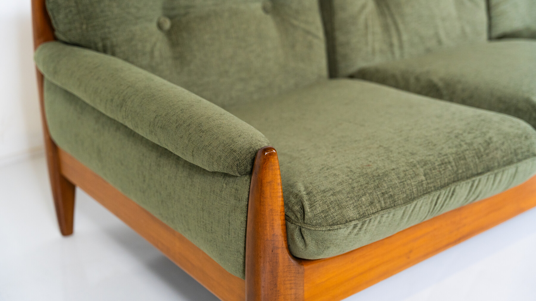 Mid-Century Modern Scandinavian Sofa, 1960s - New Upholstery