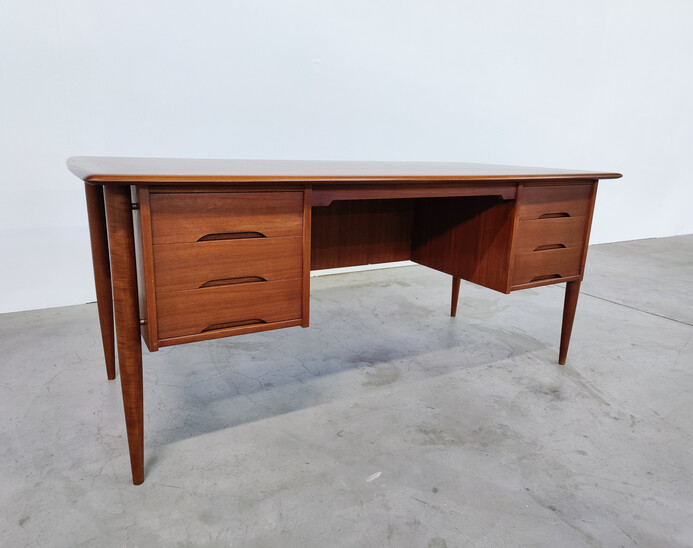 Mid-Century Modern Scandinavian Wooden Desk, 1960s