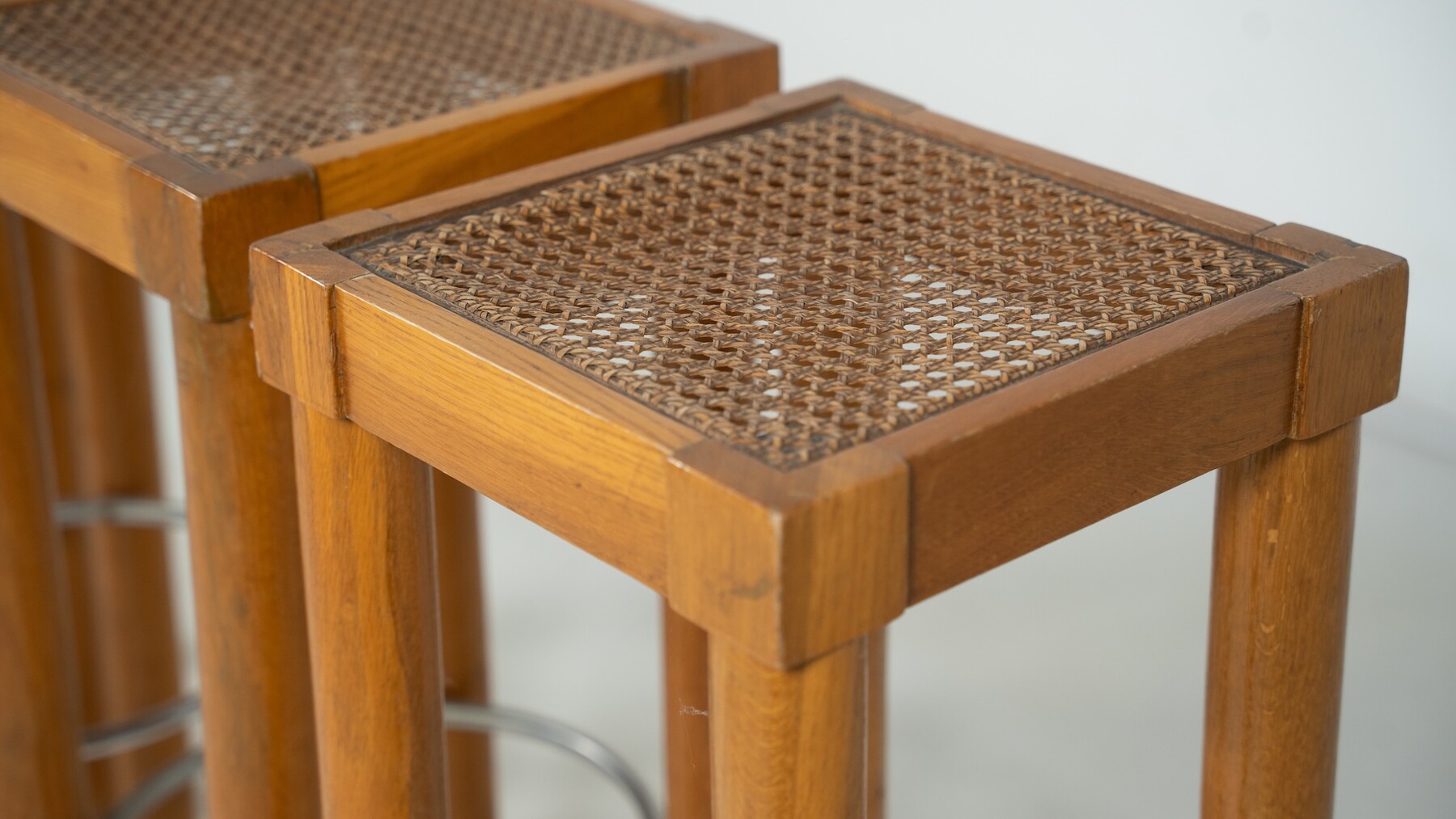 Mid-Century Modern Set of 4 barstools