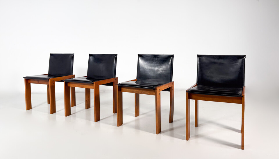 Mid-Century Modern Set of 4 Chairs in the Style of Scarpa, 1970s