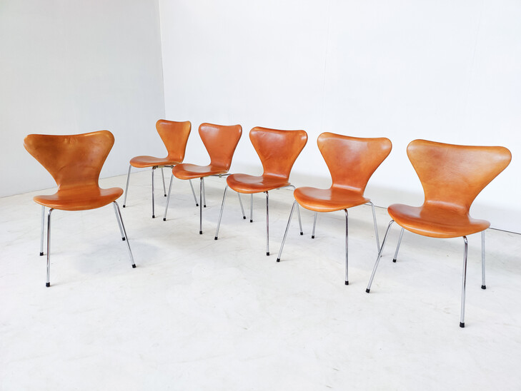Mid-Century Modern Set of 6 Cognac Leather Chairs by Arne Jacobsen for Fritz Hansen, 1960s