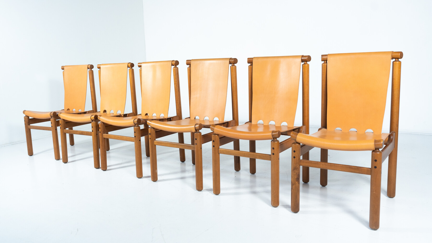 Mid-Century Modern Set of 6 Leather Dining Chairs by Ilmari Tapiovaara for La Permanente Mobili Cantù, 1950s