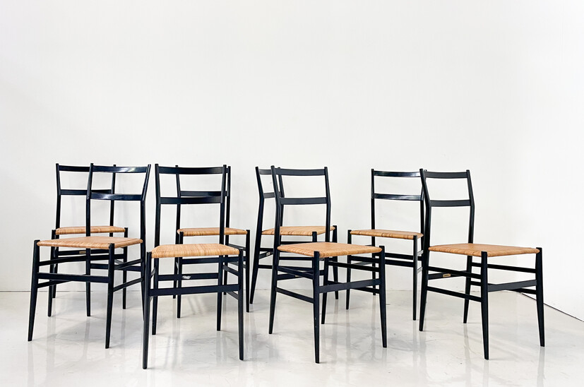 Mid-Century Modern Set of 8 Superleggera Chairs by Gil Ponti for Cassina, 1960s