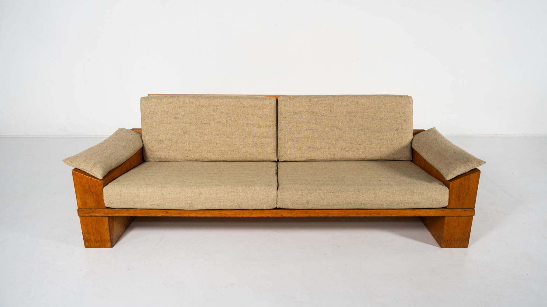 Mid-Century Modern Sofa by Guiseppe Rivadossi, Wood and Fabric Italy, 1970s - New Upholstery