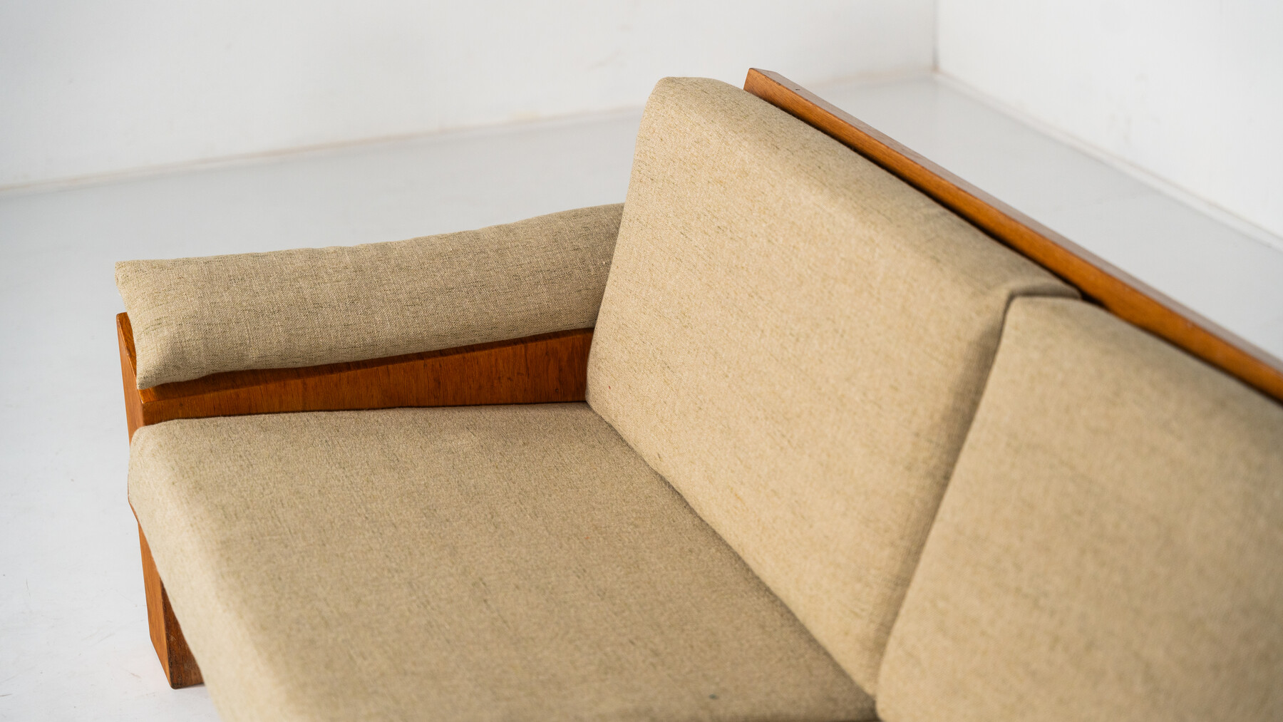 Mid-Century Modern Sofa by Guiseppe Rivadossi, Wood and Fabric Italy, 1970s - New Upholstery