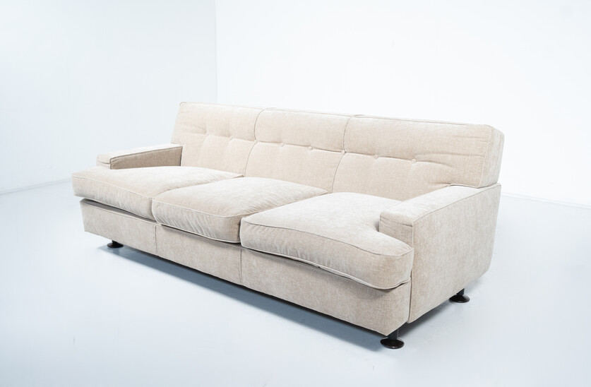 Mid-Century Modern Sofa by Marco Zanuso for Arflex, 1960s, New Upholstery 