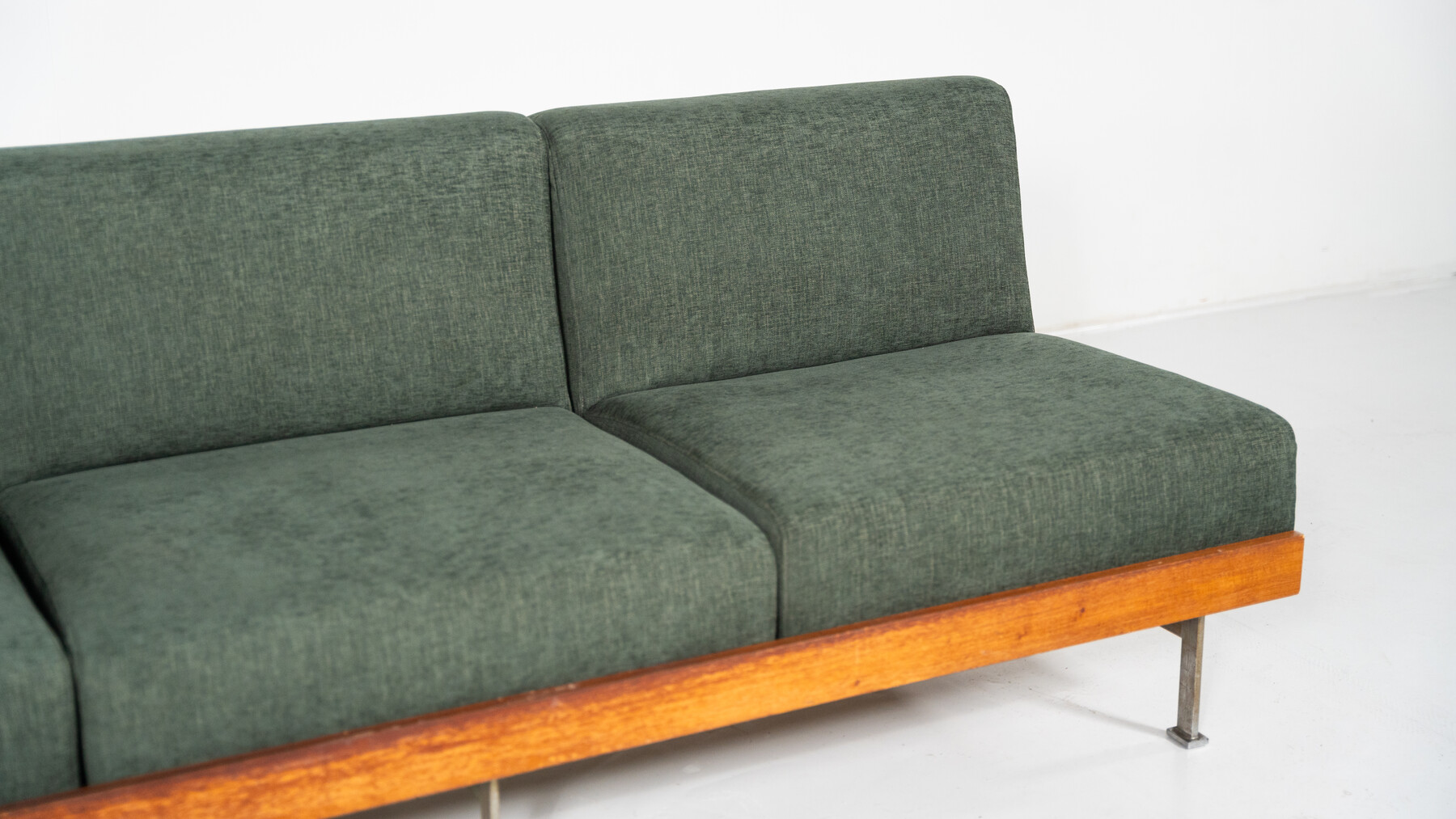 Mid-Century Modern Sofa, Saporiti, Italy, 1960s - New Upholstery