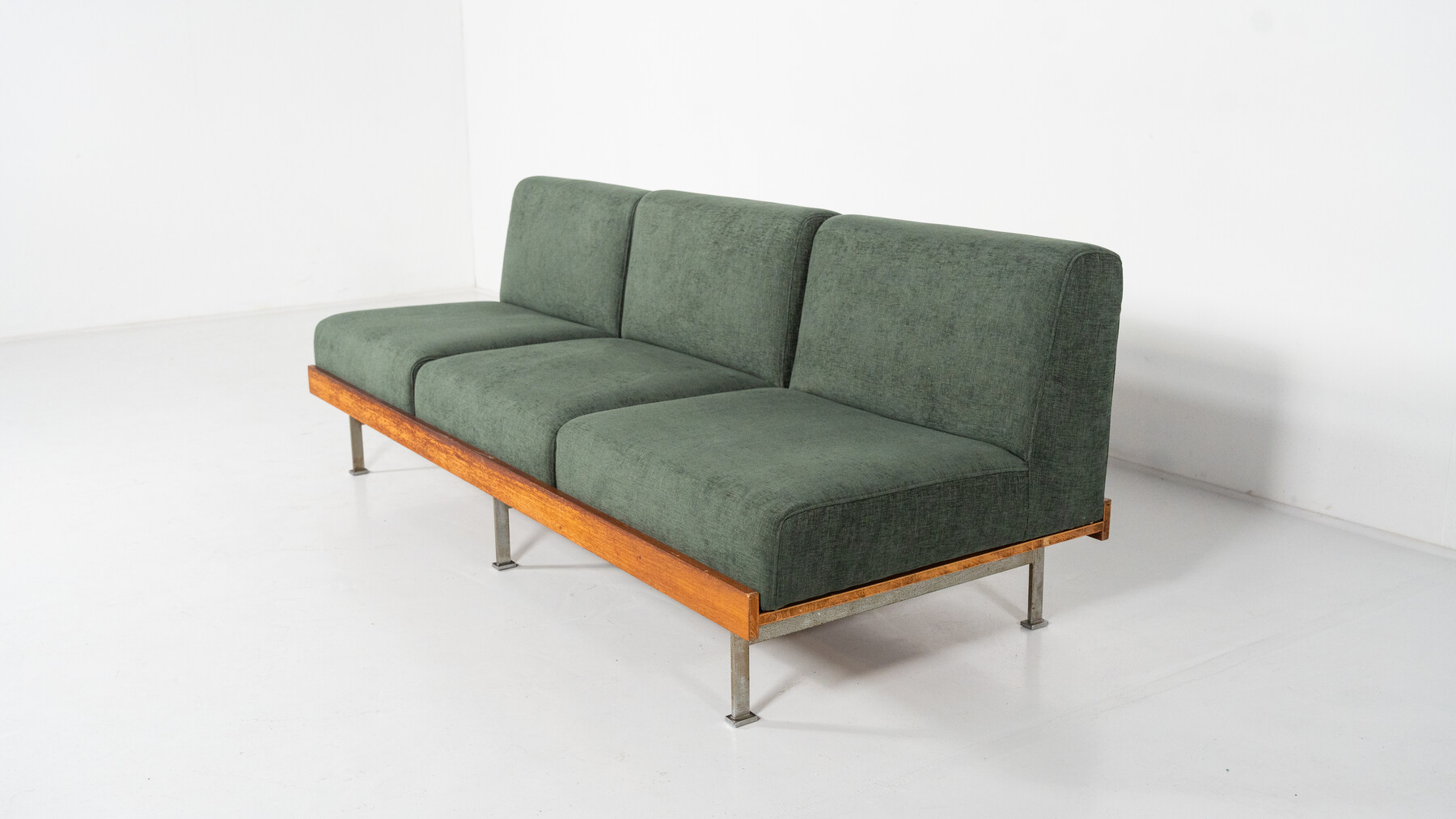 Mid-Century Modern Sofa, Saporiti, Italy, 1960s - New Upholstery