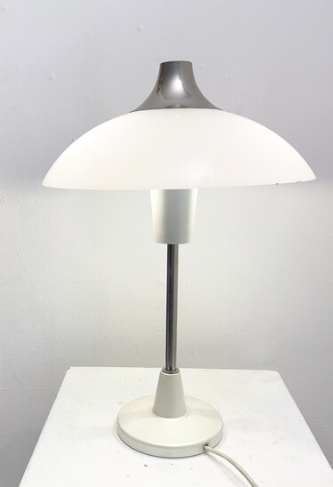 Mid-Century Modern Table Lamp by Stilnovo, Italy, 1950s