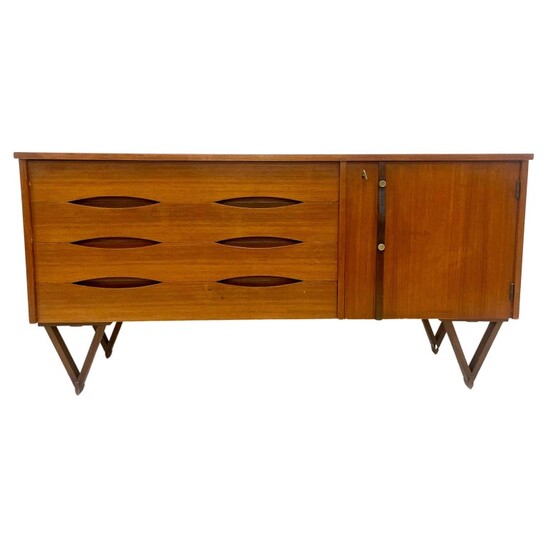 Mid-Century Modern Teak Sideboard, Italy, 1960s