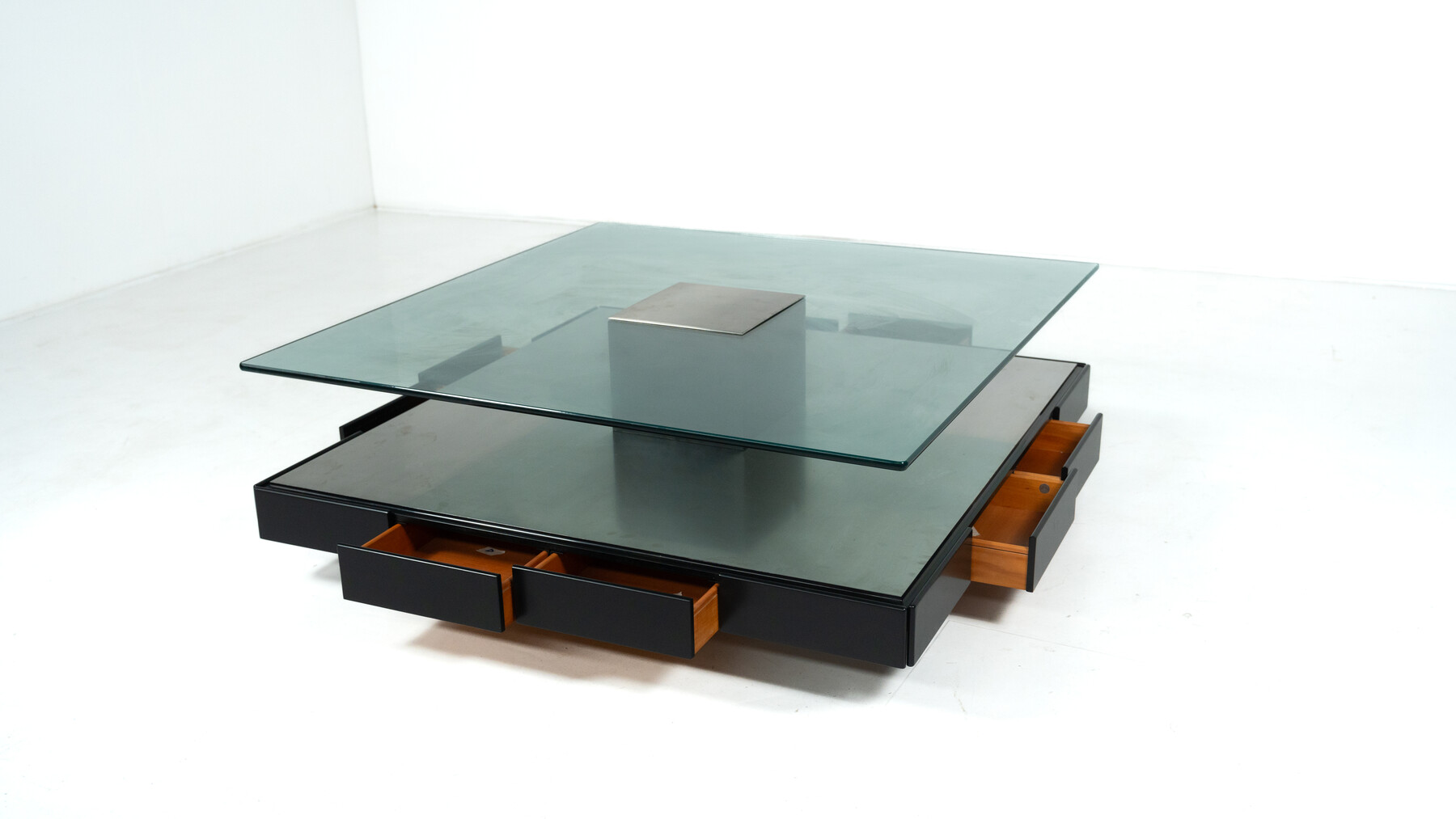 Mid-Century Modern Tecno T147 Coffee Table by Marco Fantoni, Italy,1970s
