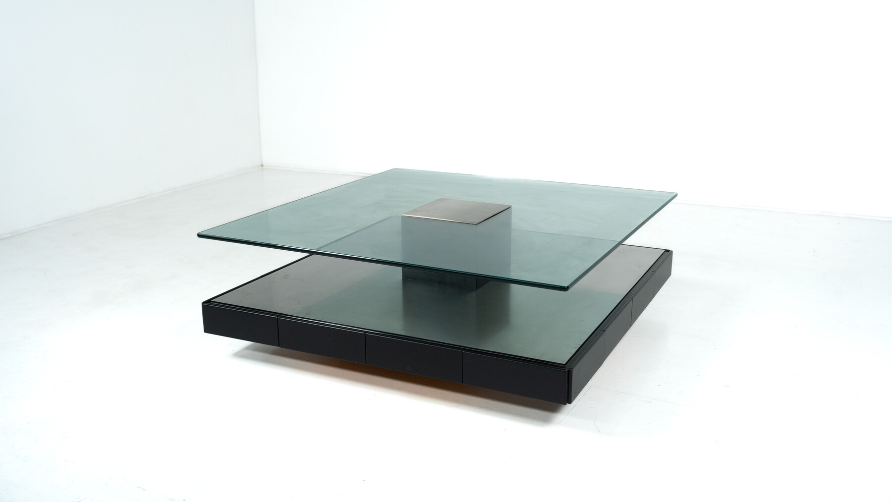 Mid-Century Modern Tecno T147 Coffee Table by Marco Fantoni, Italy,1970s