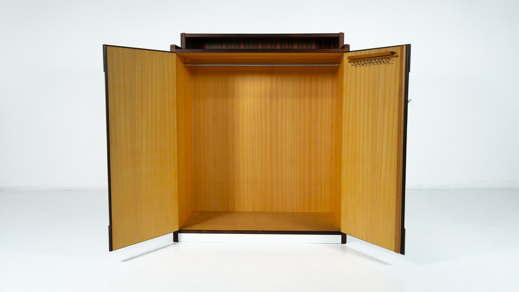 Mid-Century Modern Wardrobe, Italy, 1970s