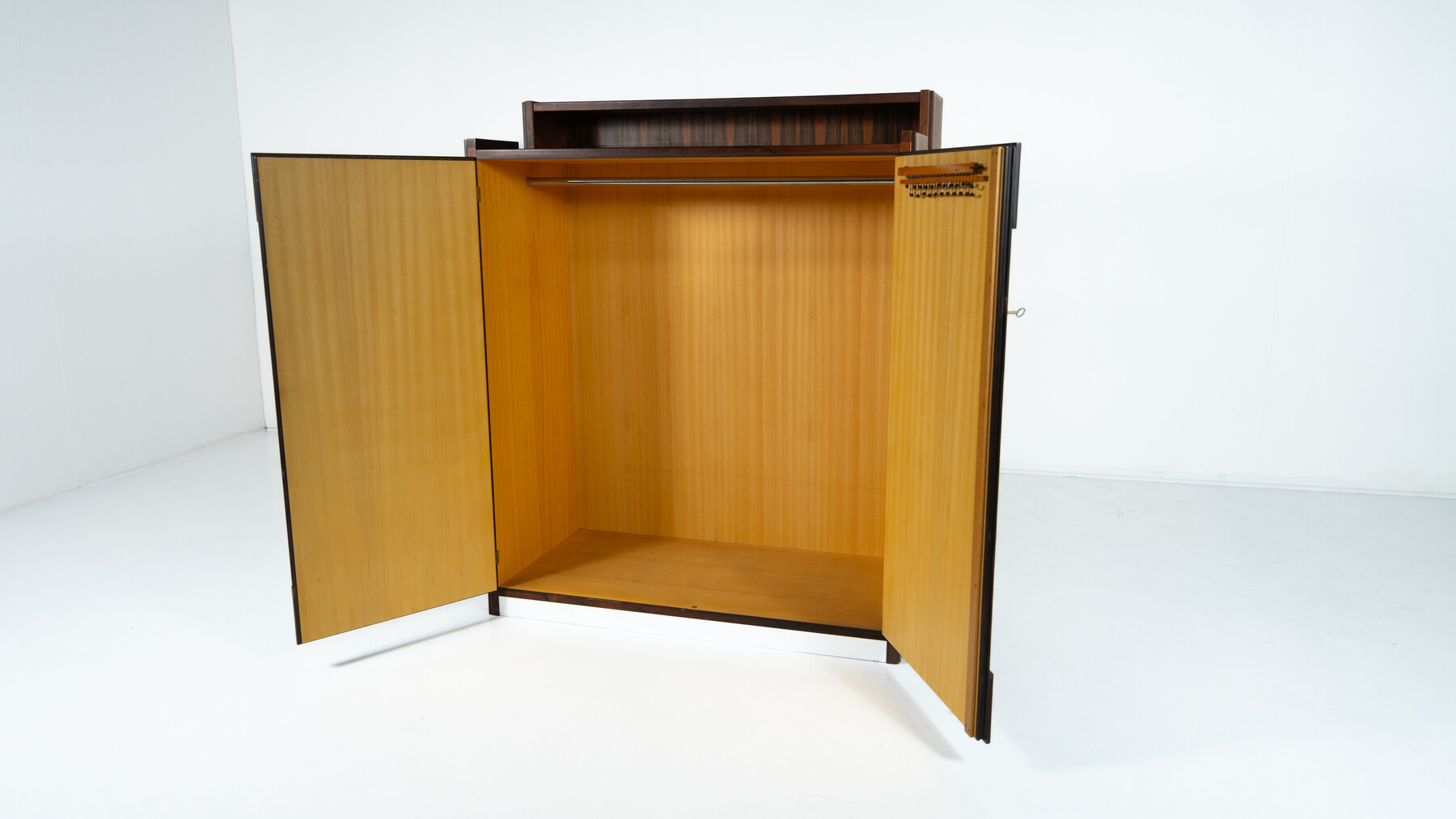 Mid-Century Modern Wardrobe, Italy, 1970s
