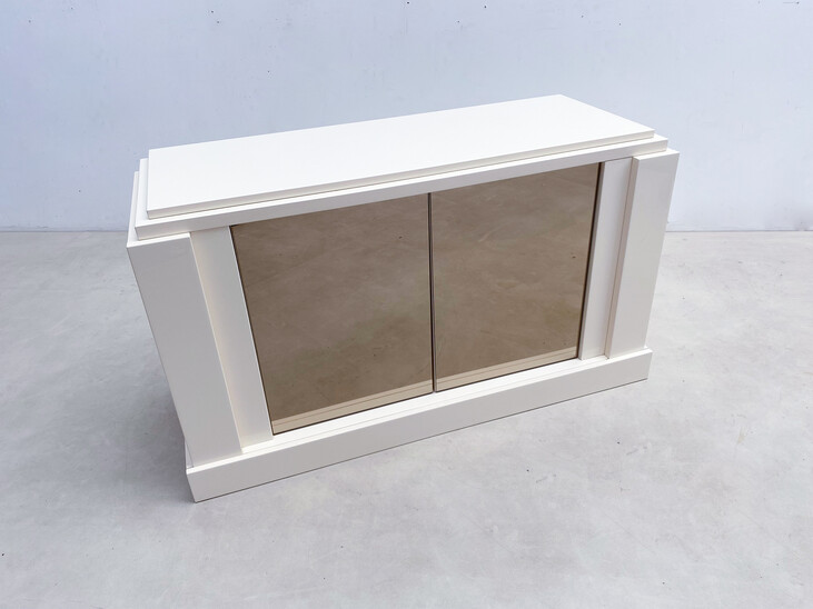 Mid-Century Modern White Sideboard by Paul Michel, Lacquered Wood and Glass, France, 1980s