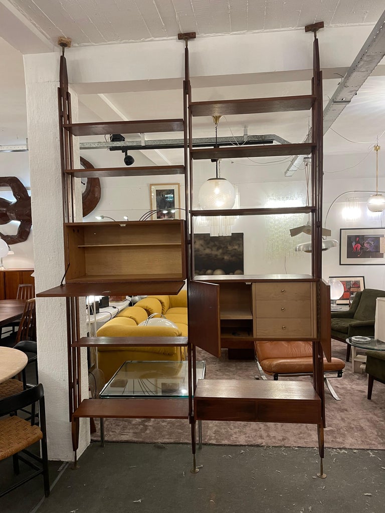 Mid-Century Modern Wooden Wall unit, in the style of Franco Albini, Italy, 1960s