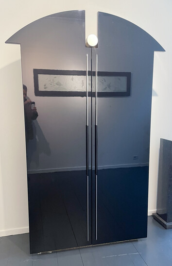 Mid-Century Modernist Black Lacquered Sliding Doors Cabinet by Peter Maly for Interlübke - Germany 1980s