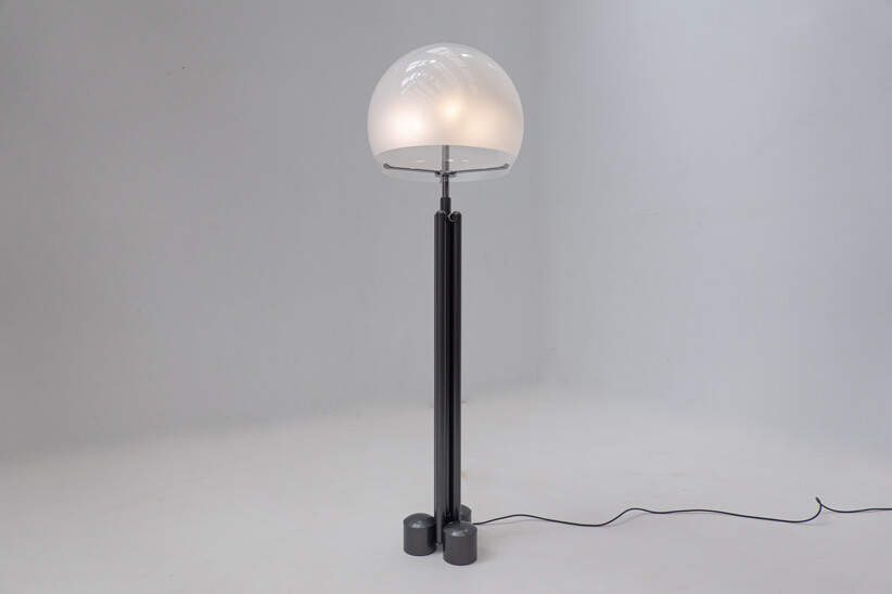 Mid-century modulable height floor lamp by Luigi Caccia Dominioni model LTE 13