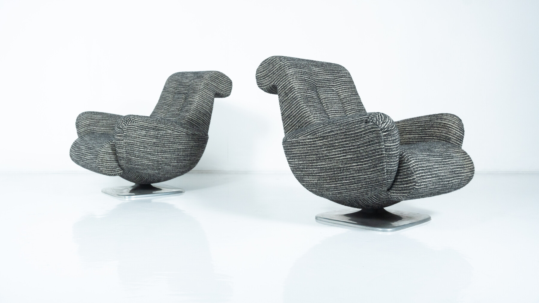 Mid-Century Pair of Armchairs, 1960s