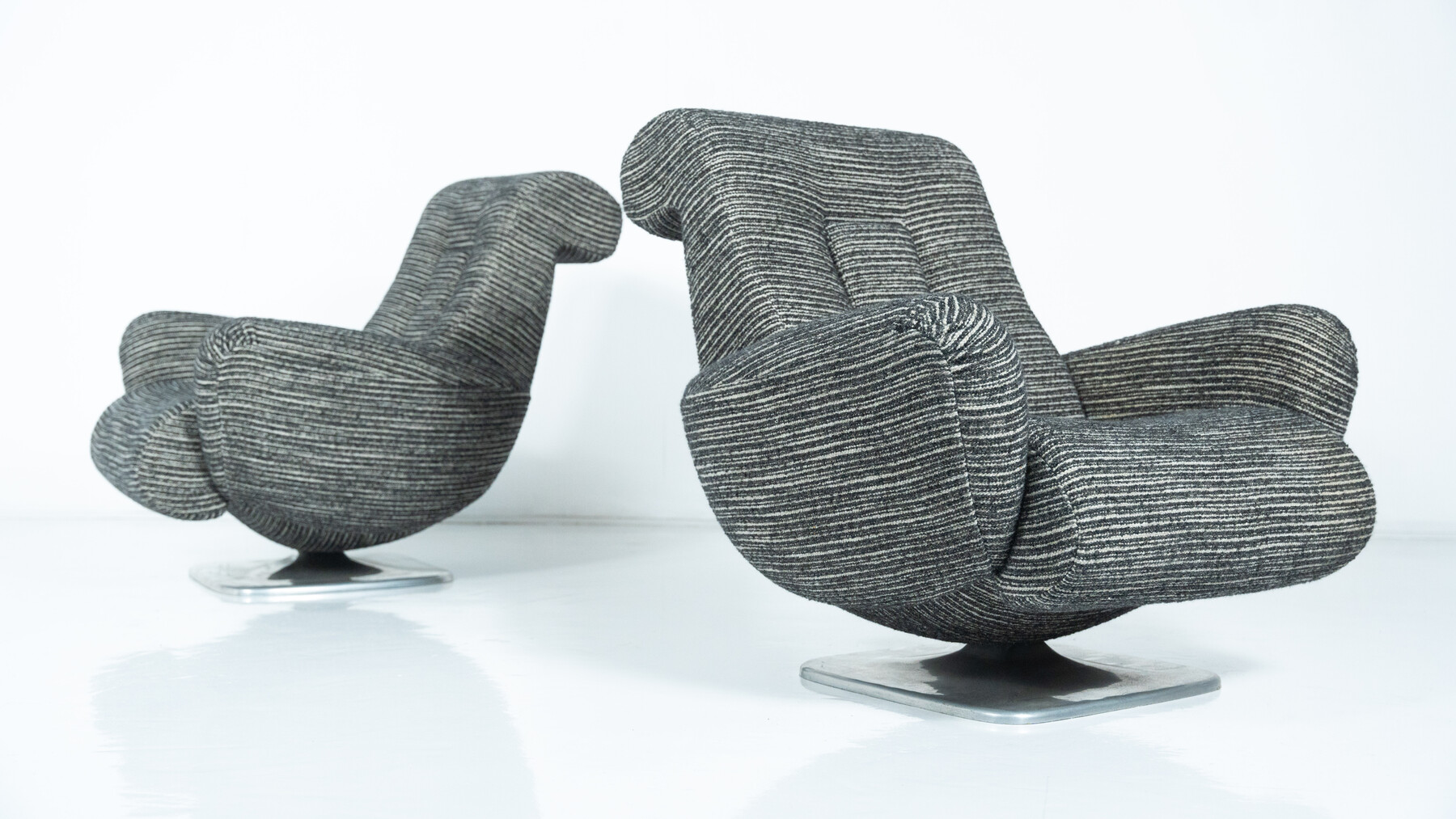 Mid-Century Pair of Armchairs, 1960s