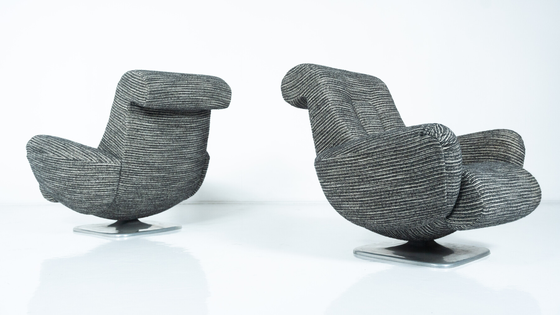 Mid-Century Pair of Armchairs, 1960s