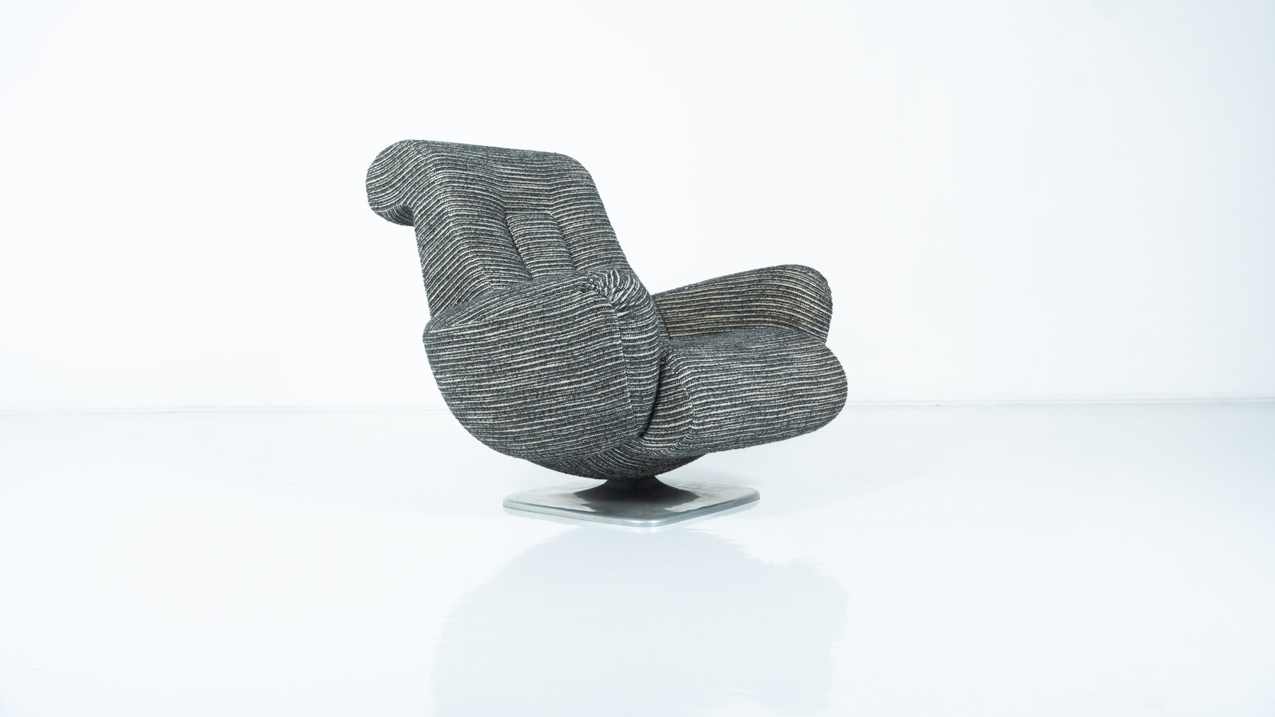 Mid-Century Pair of Armchairs, 1960s