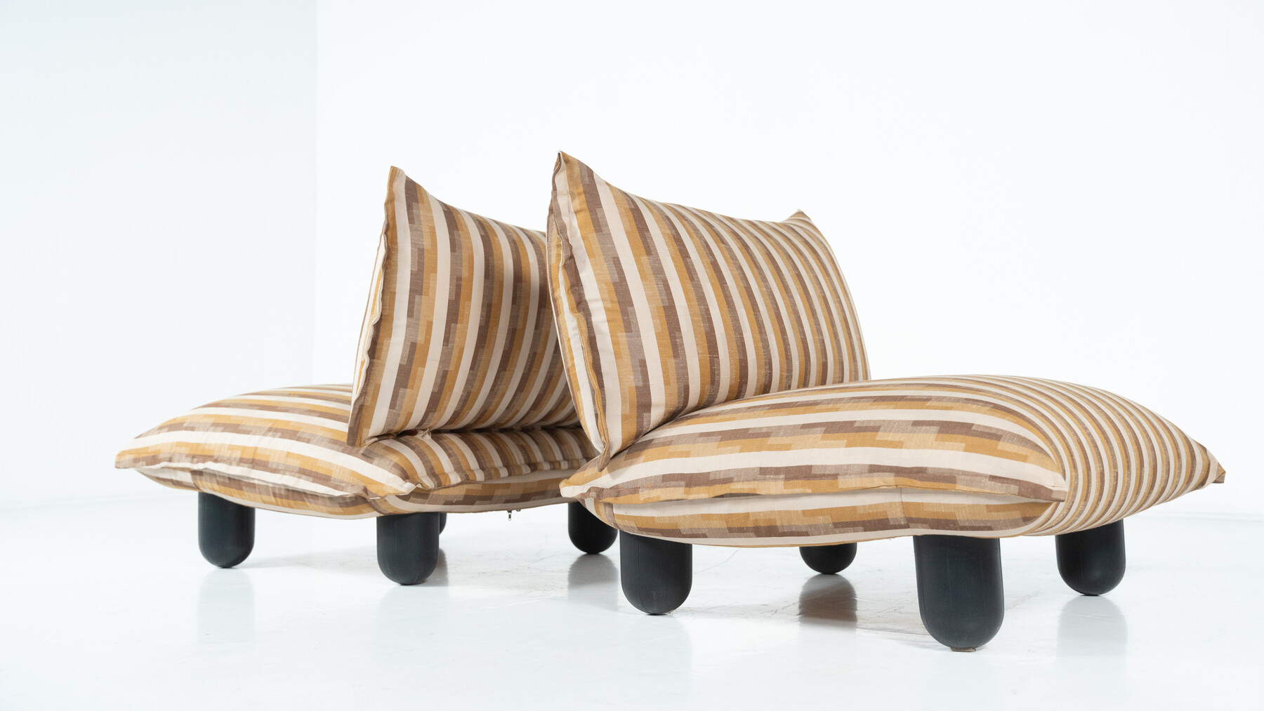 Mid-Century Pair of Armchairs, Dall Oca, 1970s