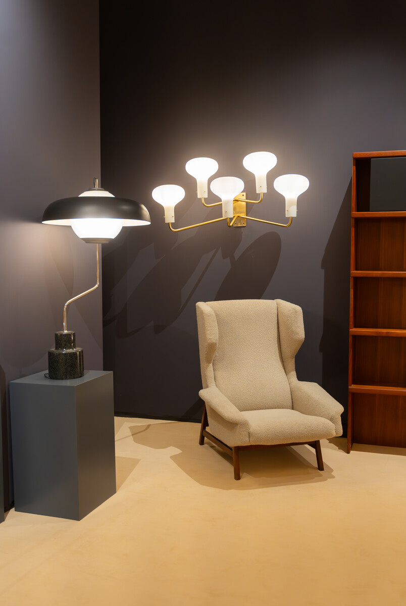 Mid-Century Pair of Wall Lights 