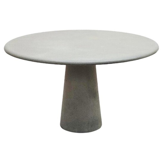 Mid-Century round concrete dining table in style of Angelo Mangiarotti - Italy 1970s