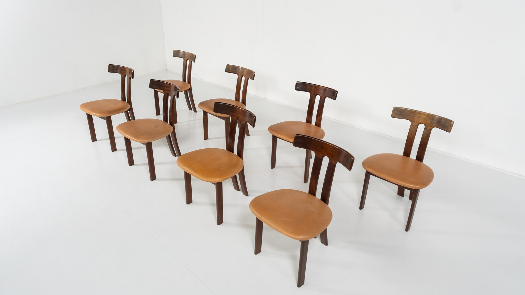 Mid-Century Set of 8 T Chairs, Scandinavian Style, 1960s 