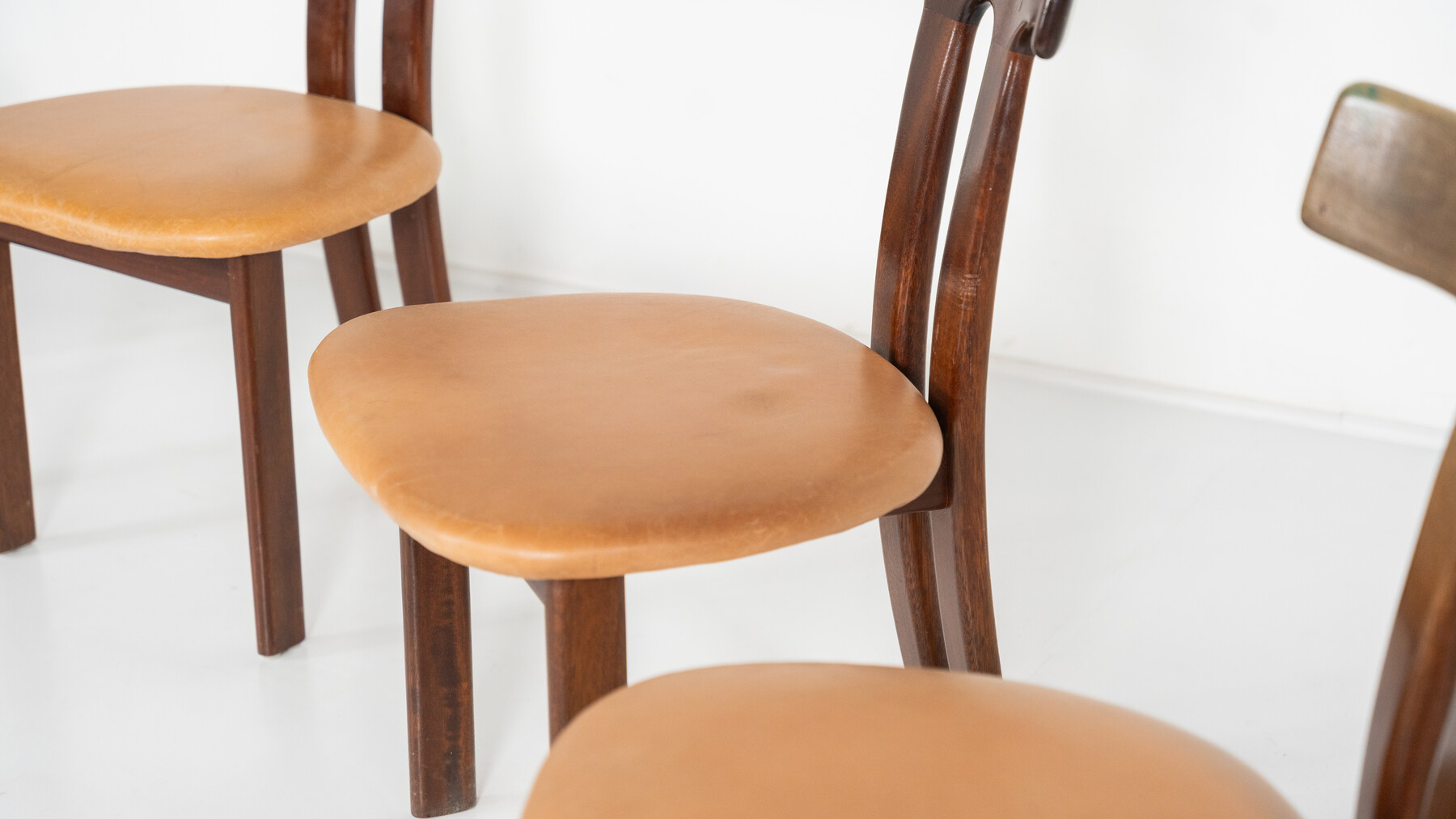 Mid-Century Set of 8 T Chairs, Scandinavian Style, 1960s 