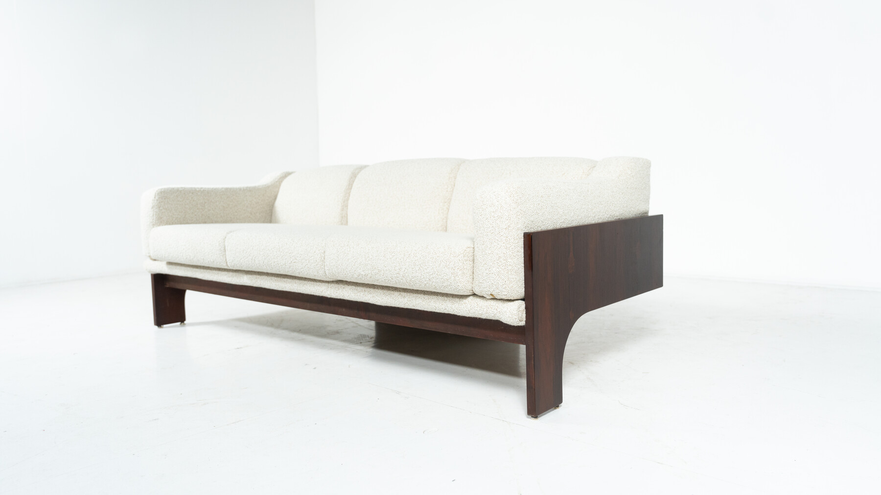 Mid-Century Sofa Oriolo by Claudio Salocchi for Sormani Wood and White Fabric - Italy 1960s - New Upholstery
