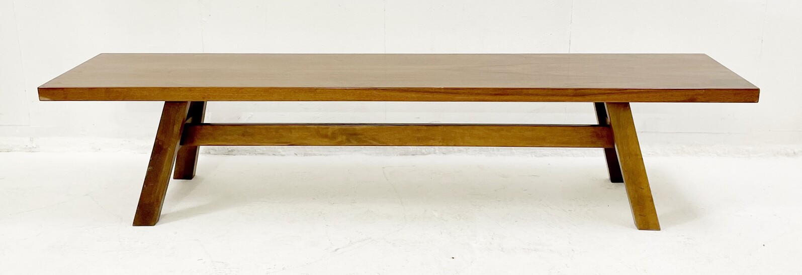Mid-century walnut bench model ''Torbecchia