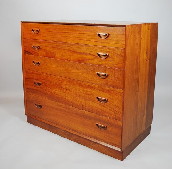 Mid-century wooden chest of drawers By Peter Hvidt & Molgaard-Nielson John Stuart - Denmark 1960s