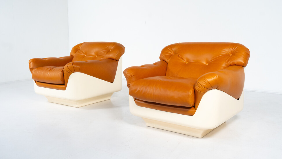 Pair of Armchairs by Jorge Zalszupin, Fiberglass and Leather, 2 pairs available