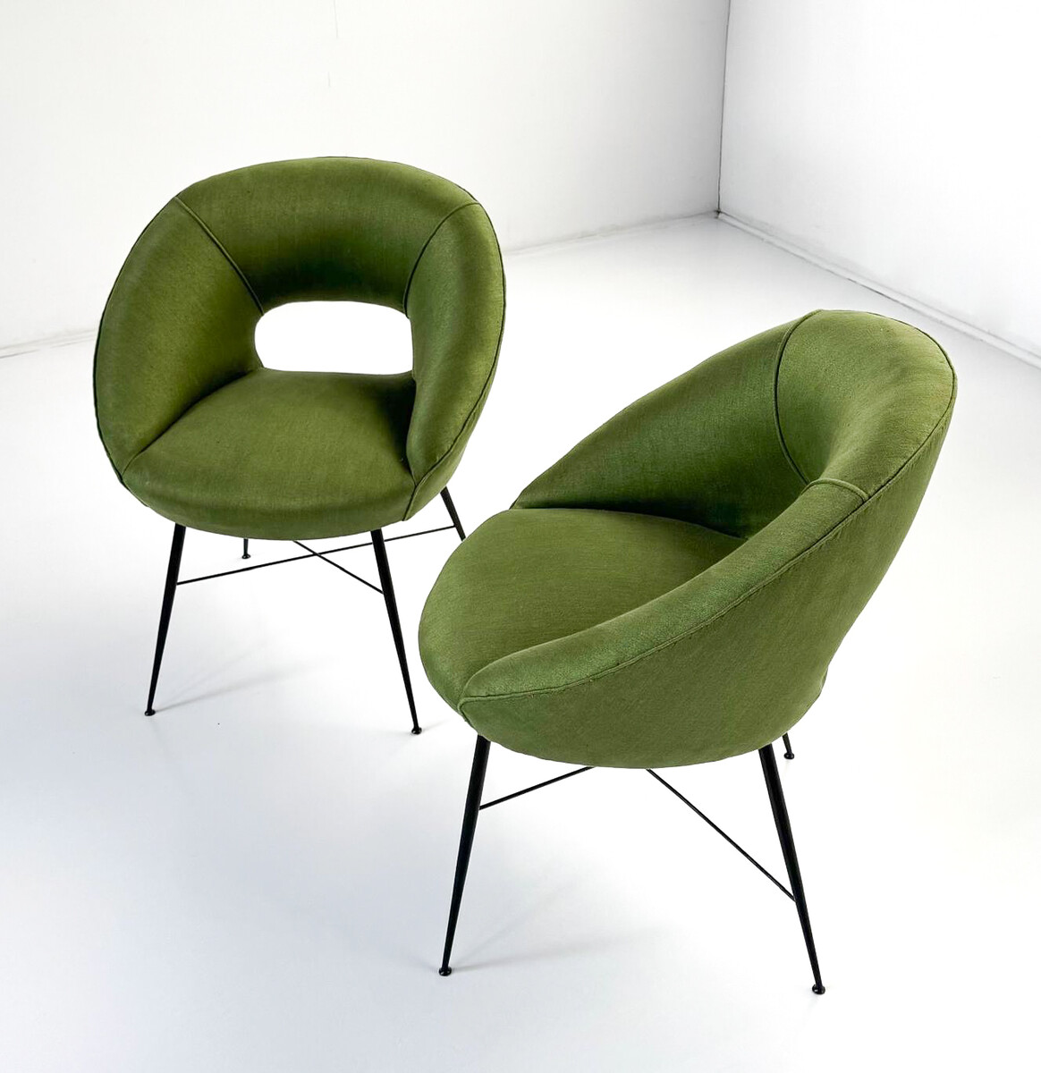 Pair of Armchairs by Silvio Cavatorta, Italy, 1950s - New Upholstery