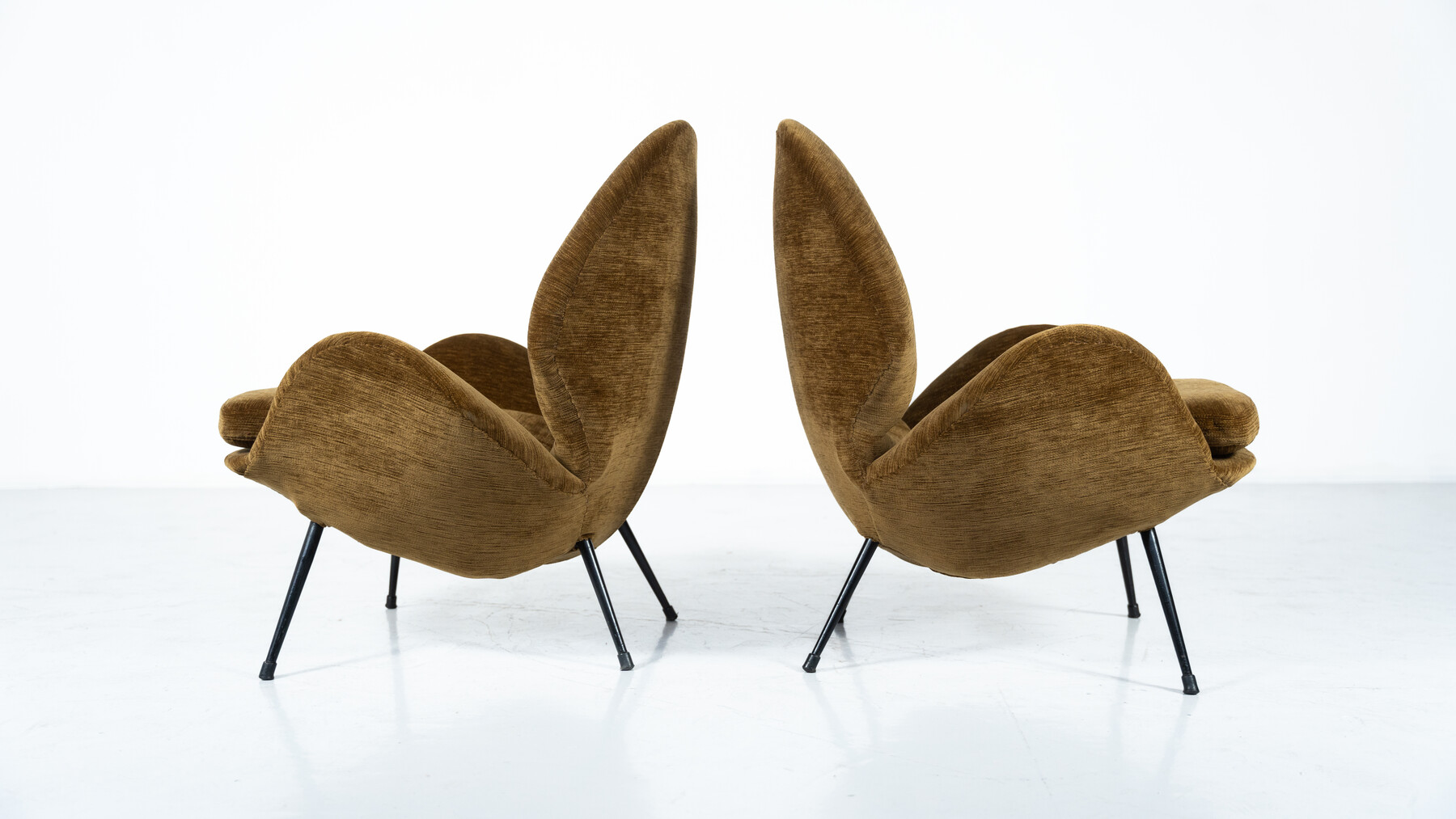 Pair of Armchairs, Italy, 1950s - New Velvet Upholstey