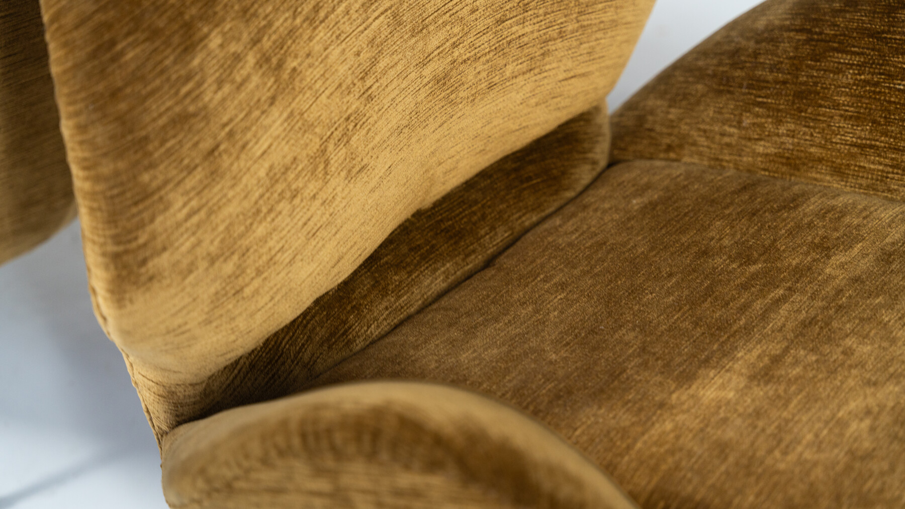 Pair of Armchairs, Italy, 1950s - New Velvet Upholstey