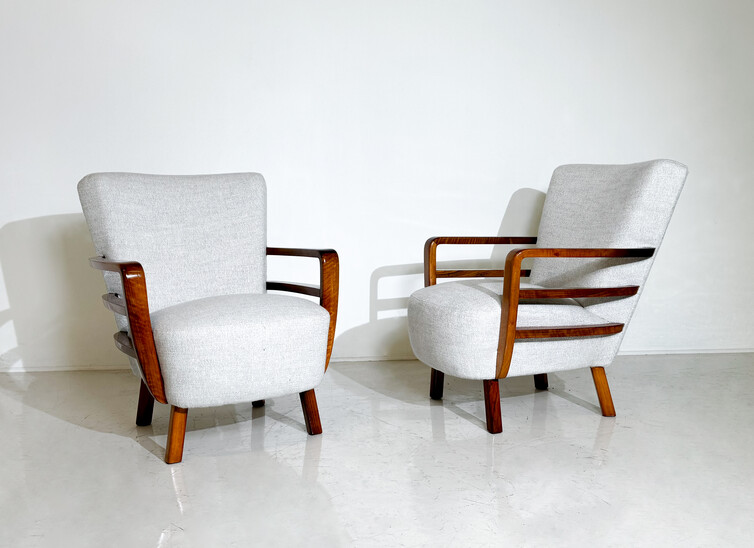 Pair of Art Deco Armchairs, Walnut, Hungary - New Upholstery