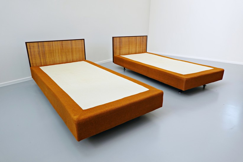 Pair of Beds, Knoll, 1950s 