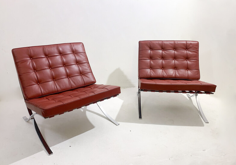 Pair of Burgundy Leather Barcelona Chairs by Mies Van Der Rohe for Knoll, 1990s